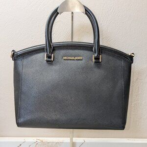 Michael Kors black, dome, handbag, or add a chain for crossbody. EUC!